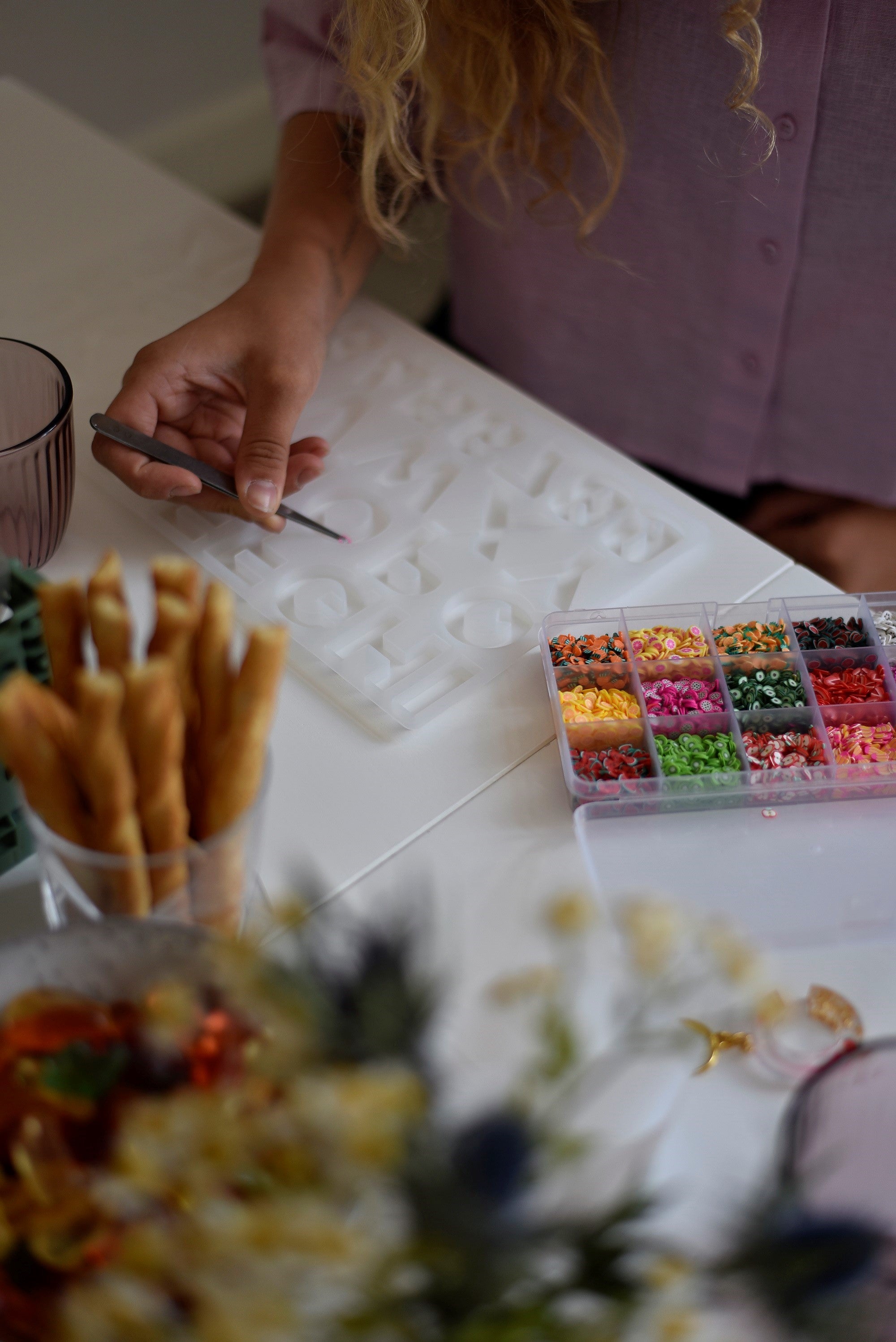 Workshop für Epoxid Hartz, lerne wie du deine eigenen Schlüsselanhänger aus Epoxid Hartz herstellen kannst.