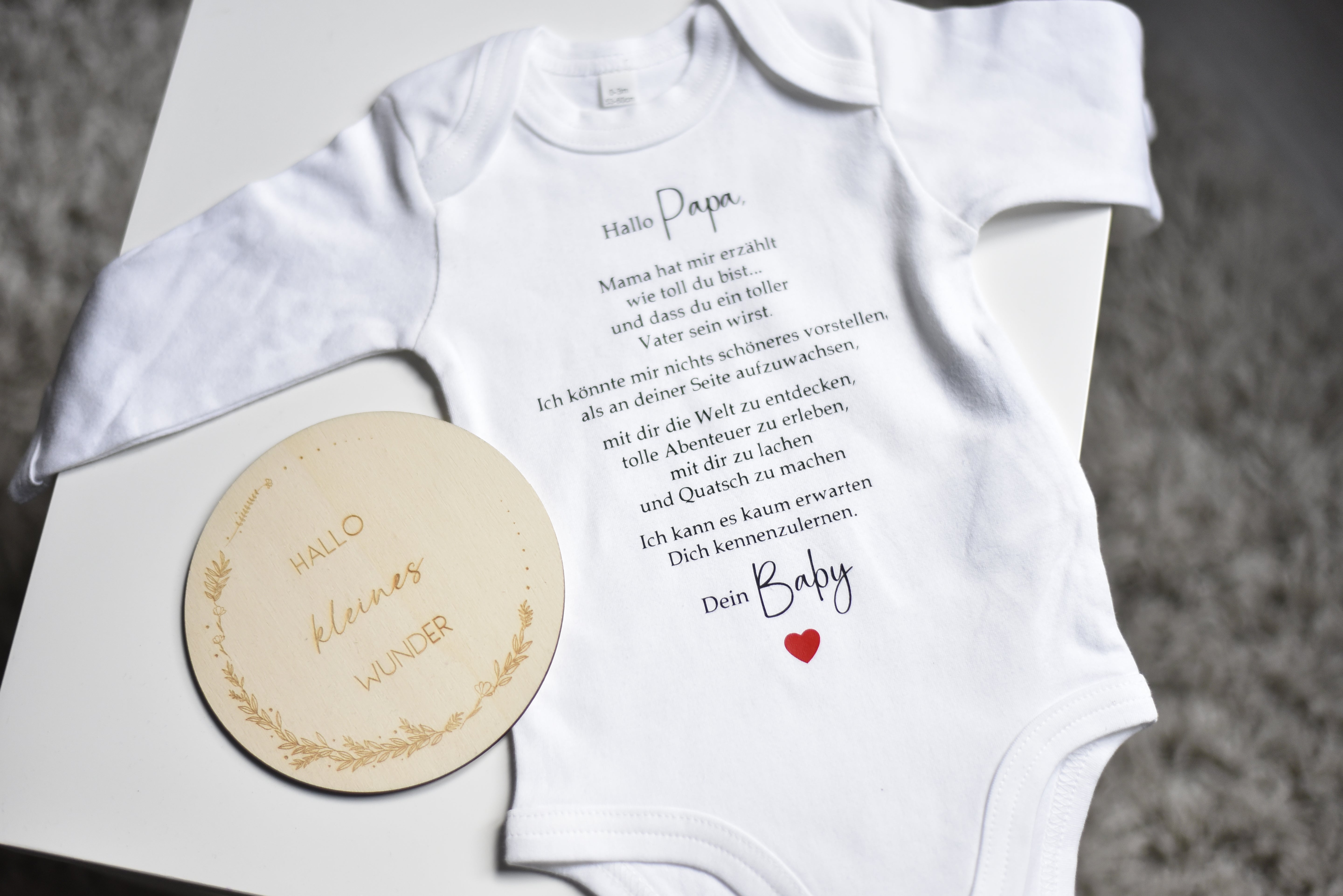 Body "Hallo, Papa" | Schwangerschaftsverkündung