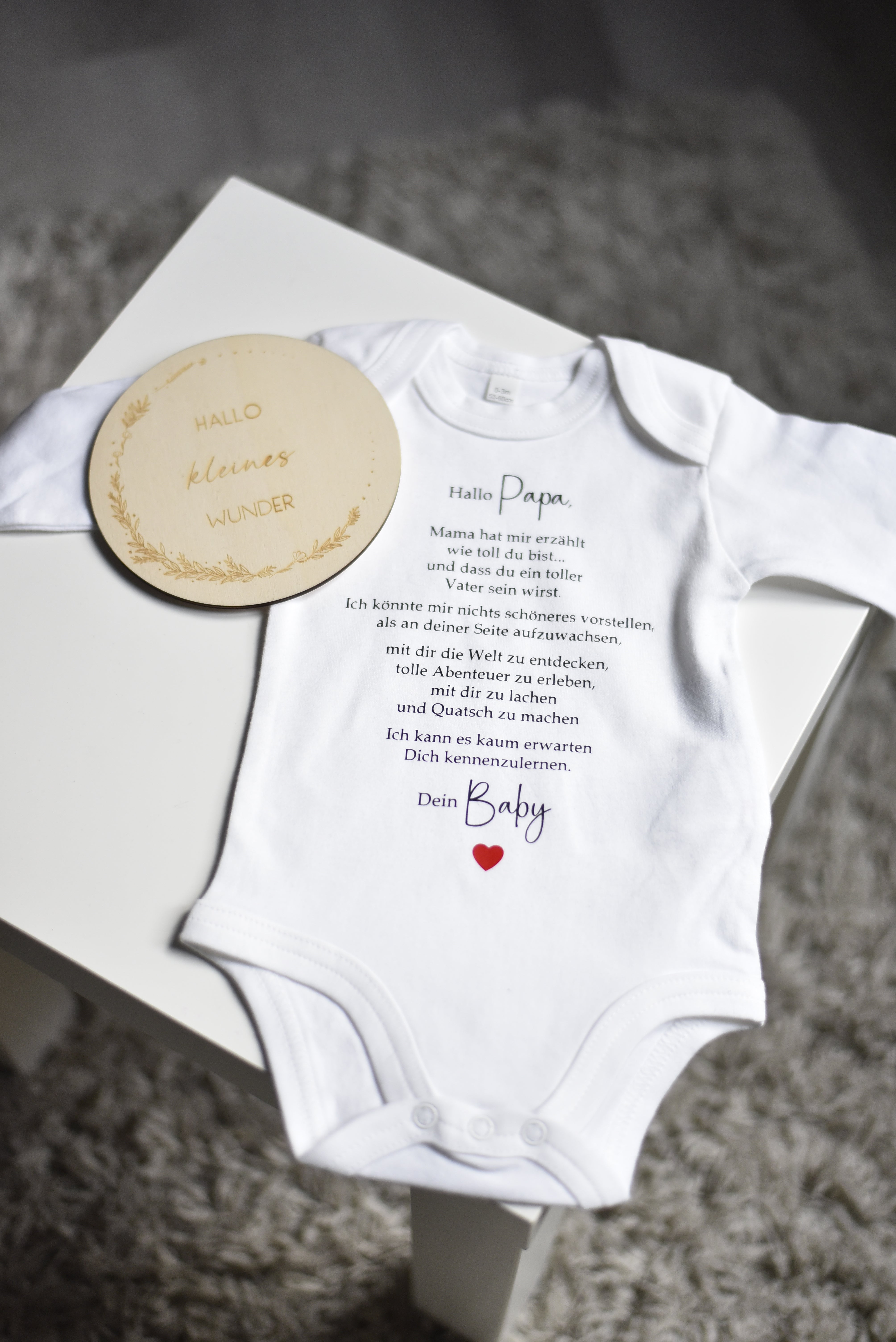 Body "Hallo, Papa" | Schwangerschaftsverkündung