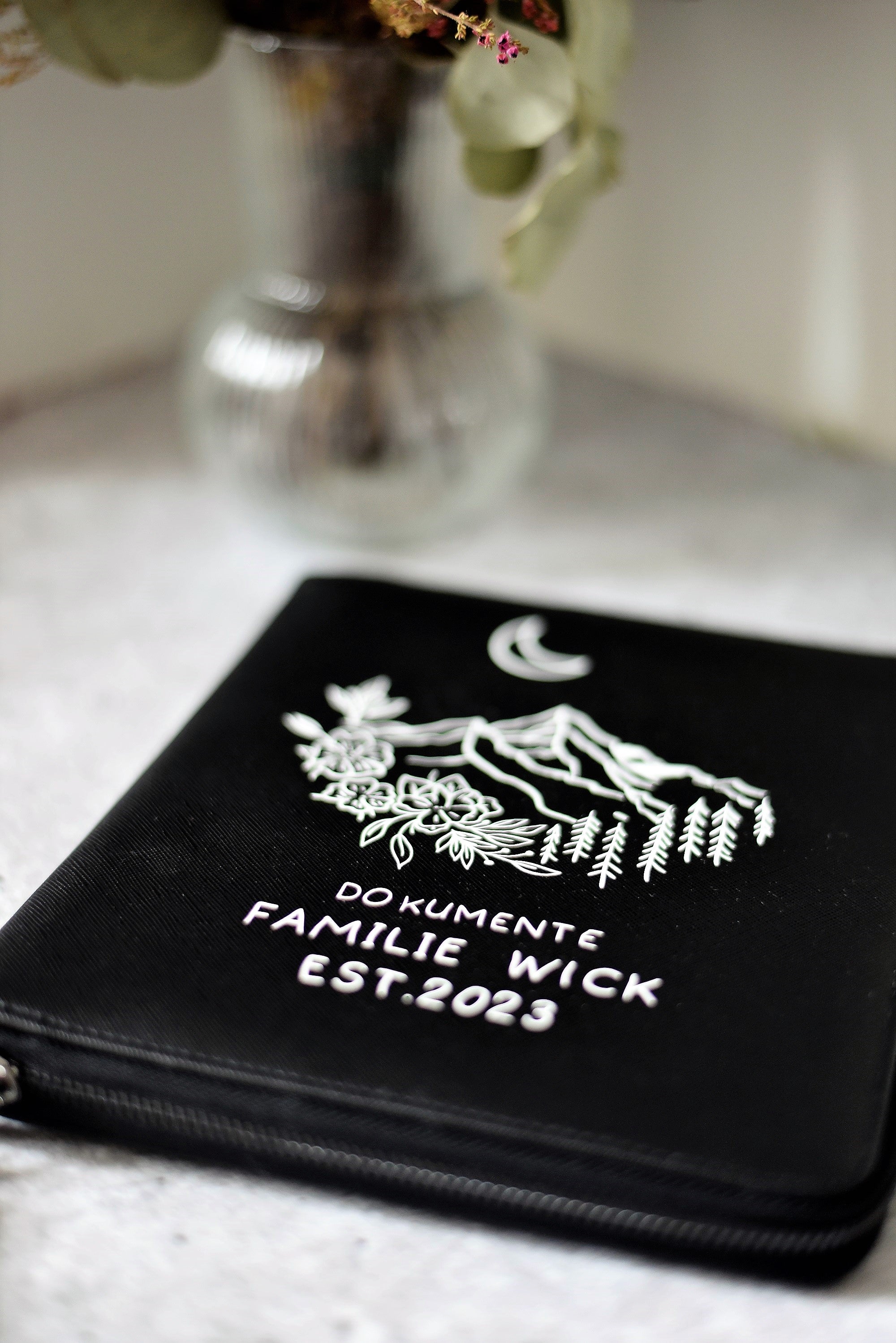 Organizer "BERGLIEBE" | Familienplaner aus Kunstleder | Edle Optik | Geschenk für Wanderer