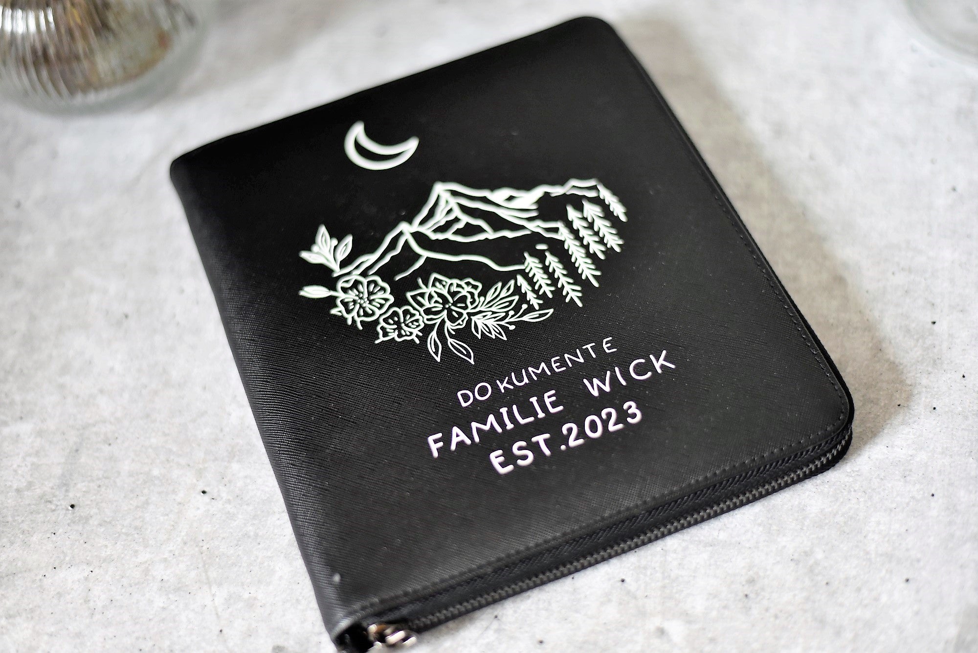 Organizer "BERGLIEBE" | Familienplaner aus Kunstleder | Edle Optik | Geschenk für Wanderer