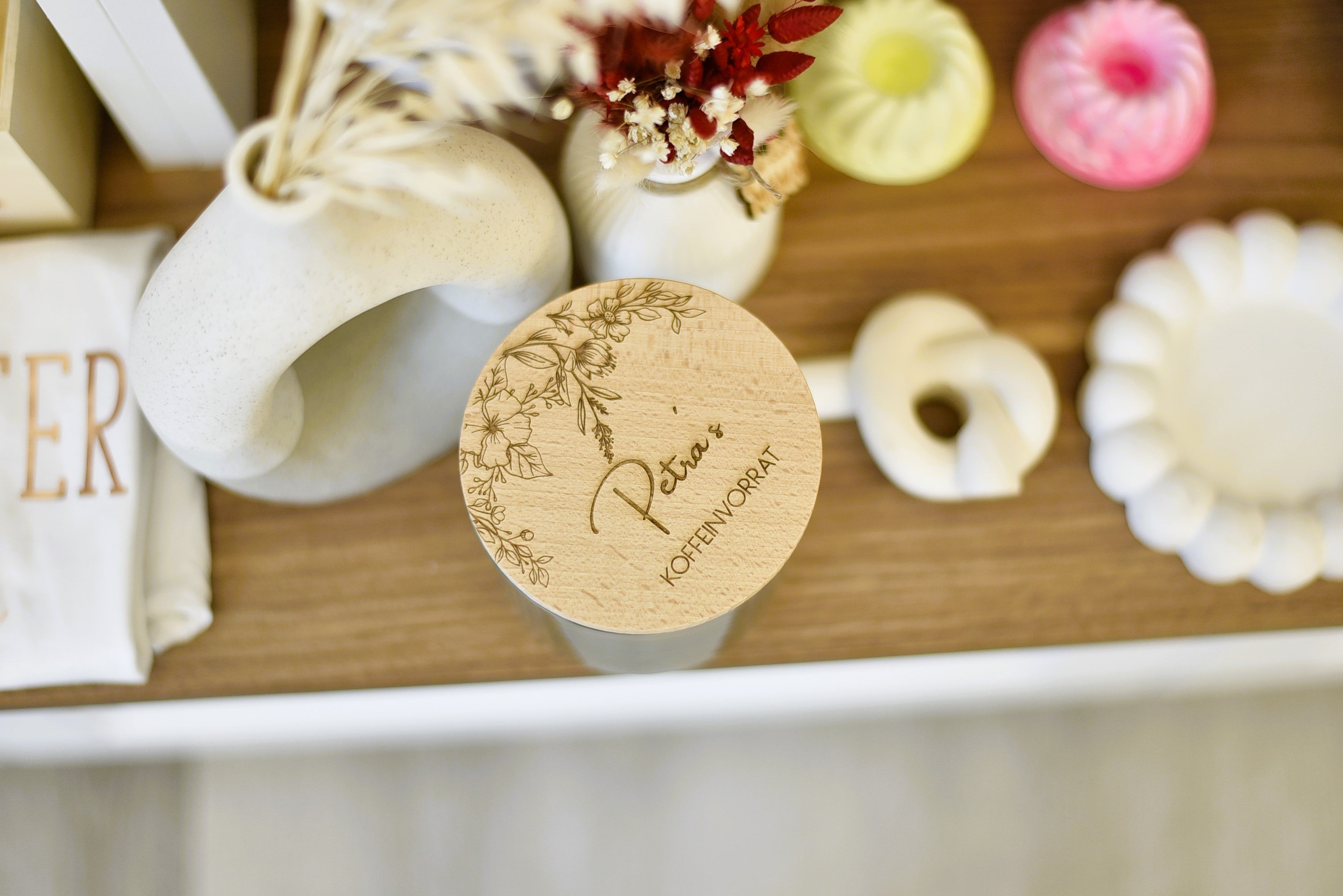 Koffeinvorrat | personalisiertes Aufbewahrungsglas | Geschenk zum Abschied Kindergarten, Kita | Glas mit graviertem Holzdeckel