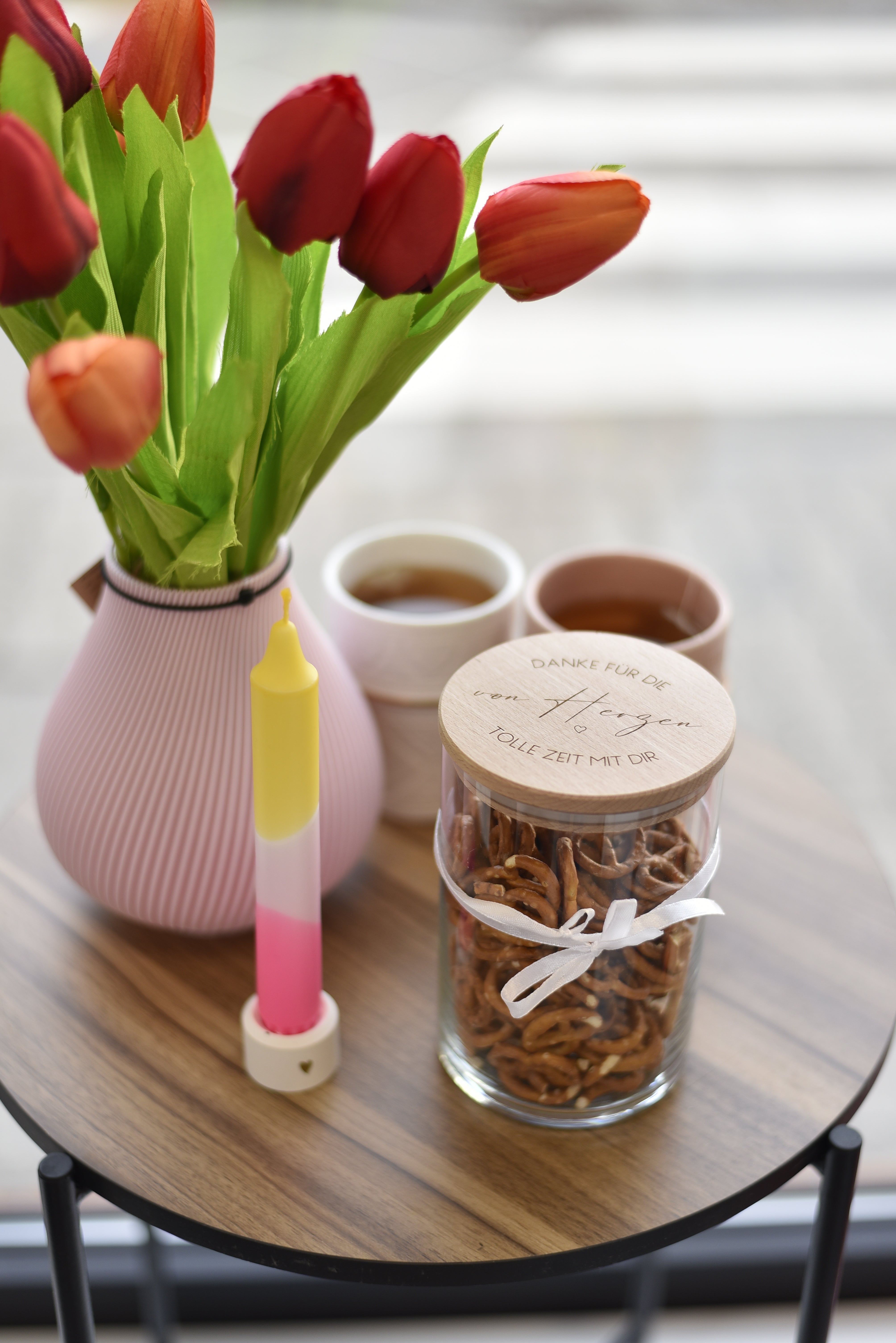 Vorratsglas "von Herzen" die Geschenkidee für Lehrer, Erzieher, Kollegen oder Kindergarten, Kita | Geschenkglas mit graviertem Holzdeckel