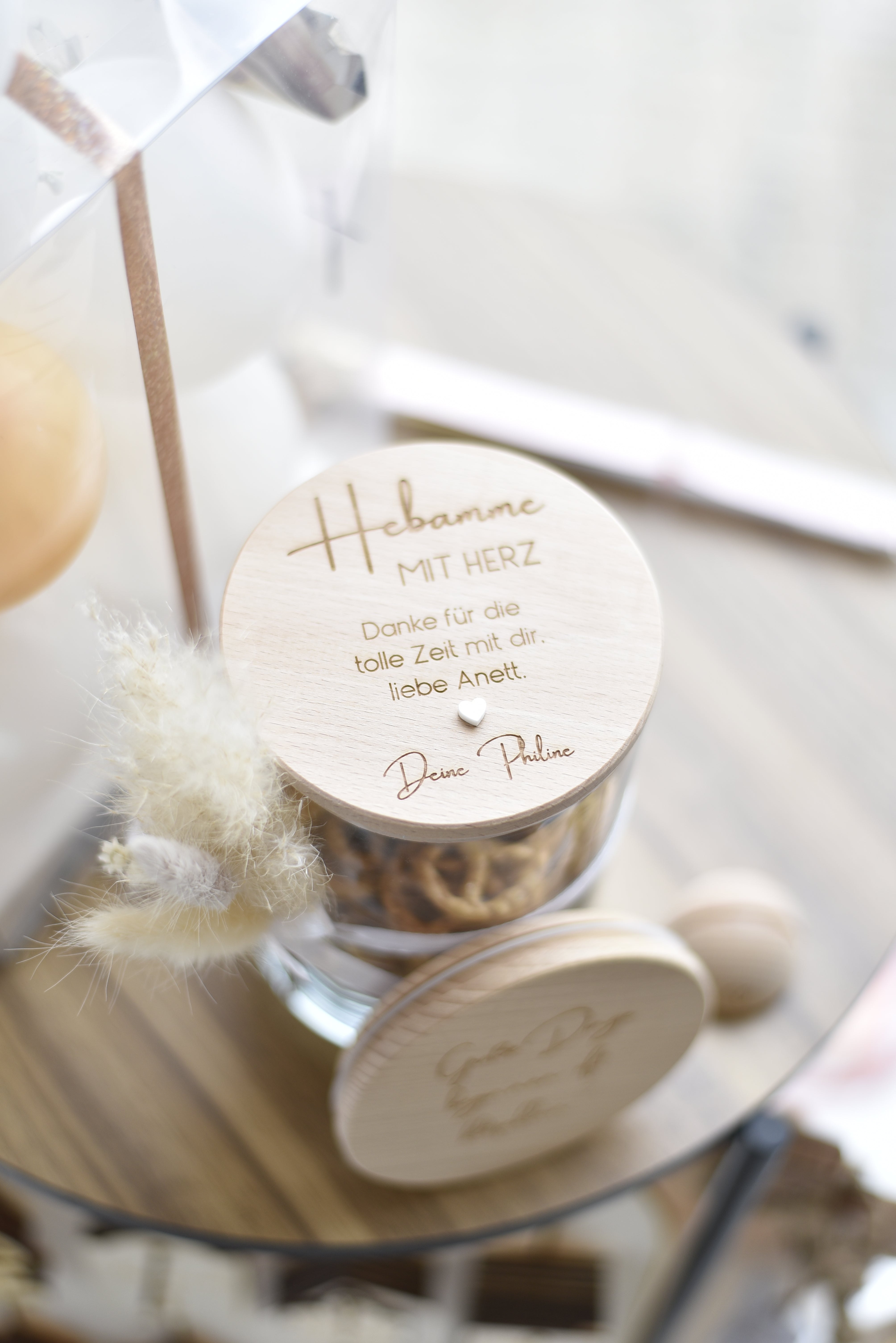 Vorratsglas | Hebamme | Danke | Personalisiert | Glas mit graviertem Holzdeckel