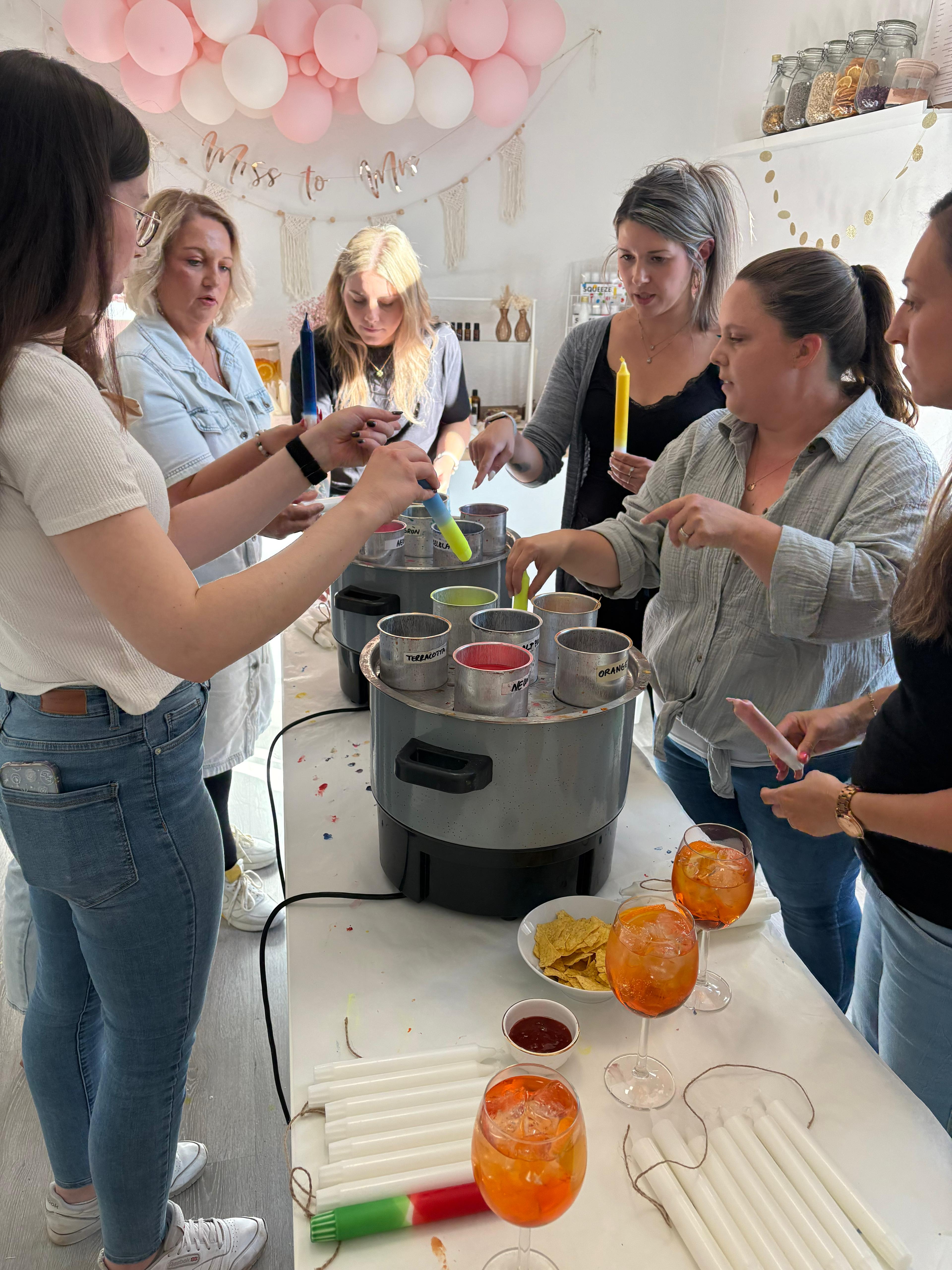 Lady dip dye Workshop "Holy Aperoly" | Kerzen dippen + Afterworkdate | Kreativzeit |