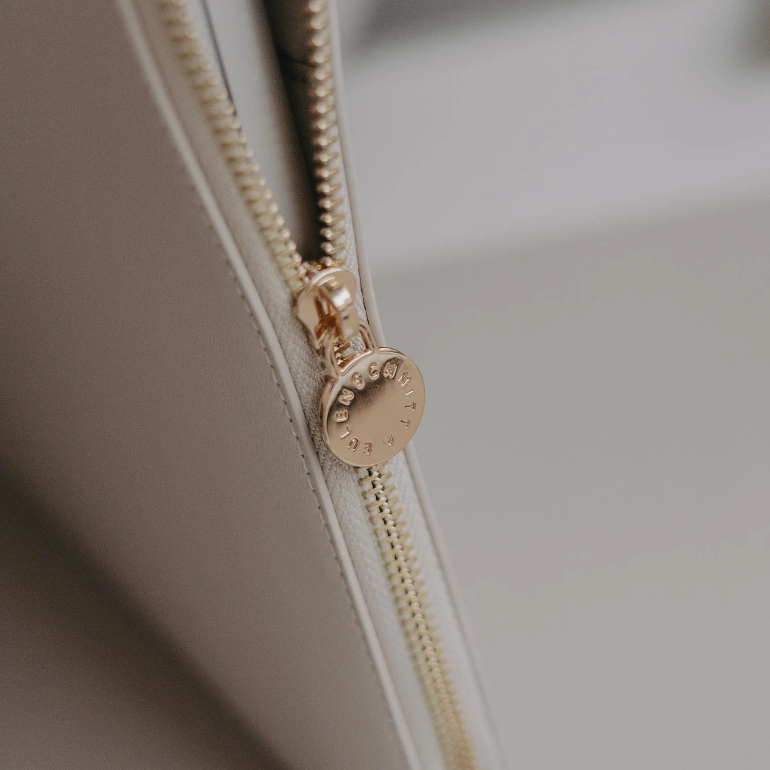 Laptop Tasche Taupe | Eulenschnitt