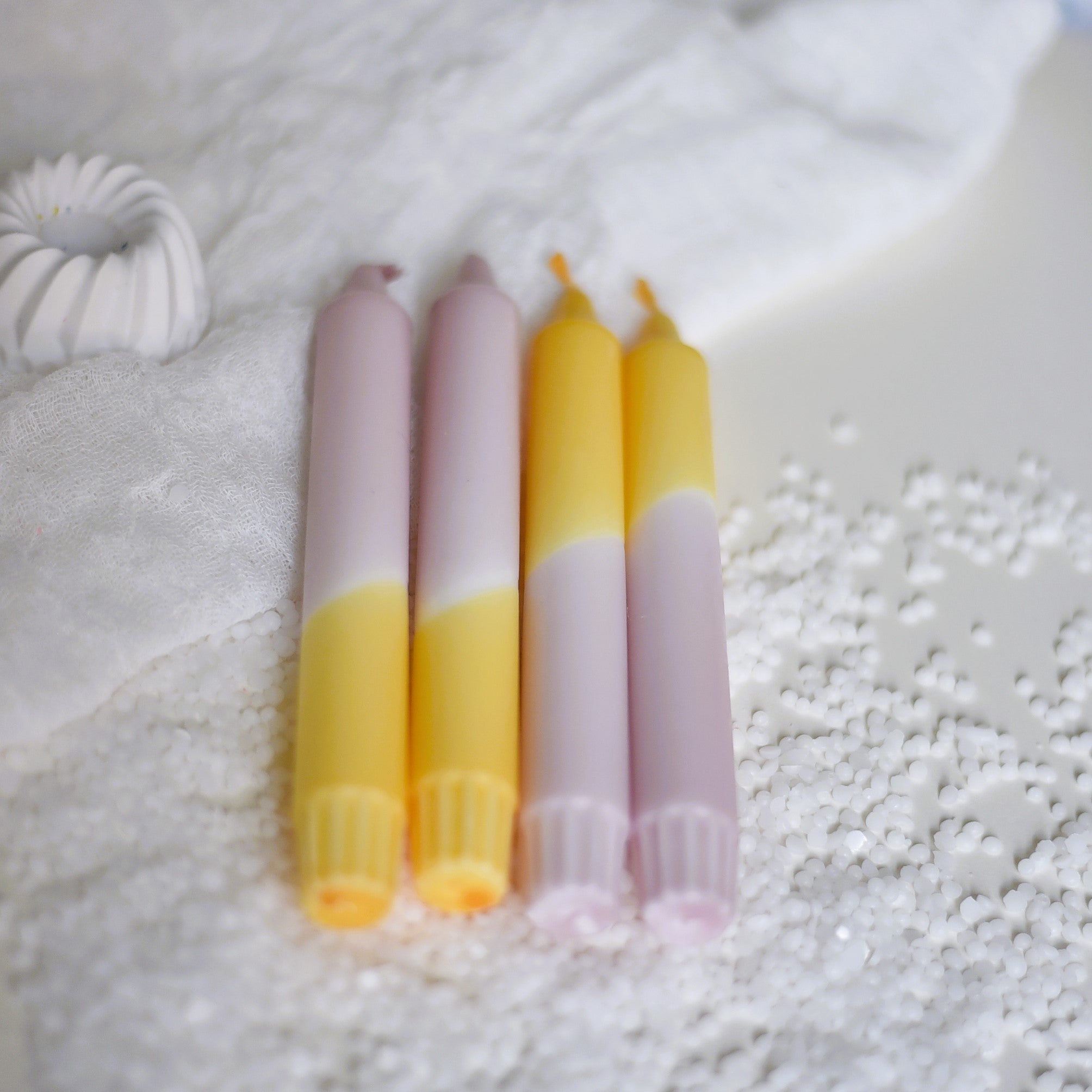 Dip Dye Kerze rosa-gelb | Handmade by Rosmarinparty