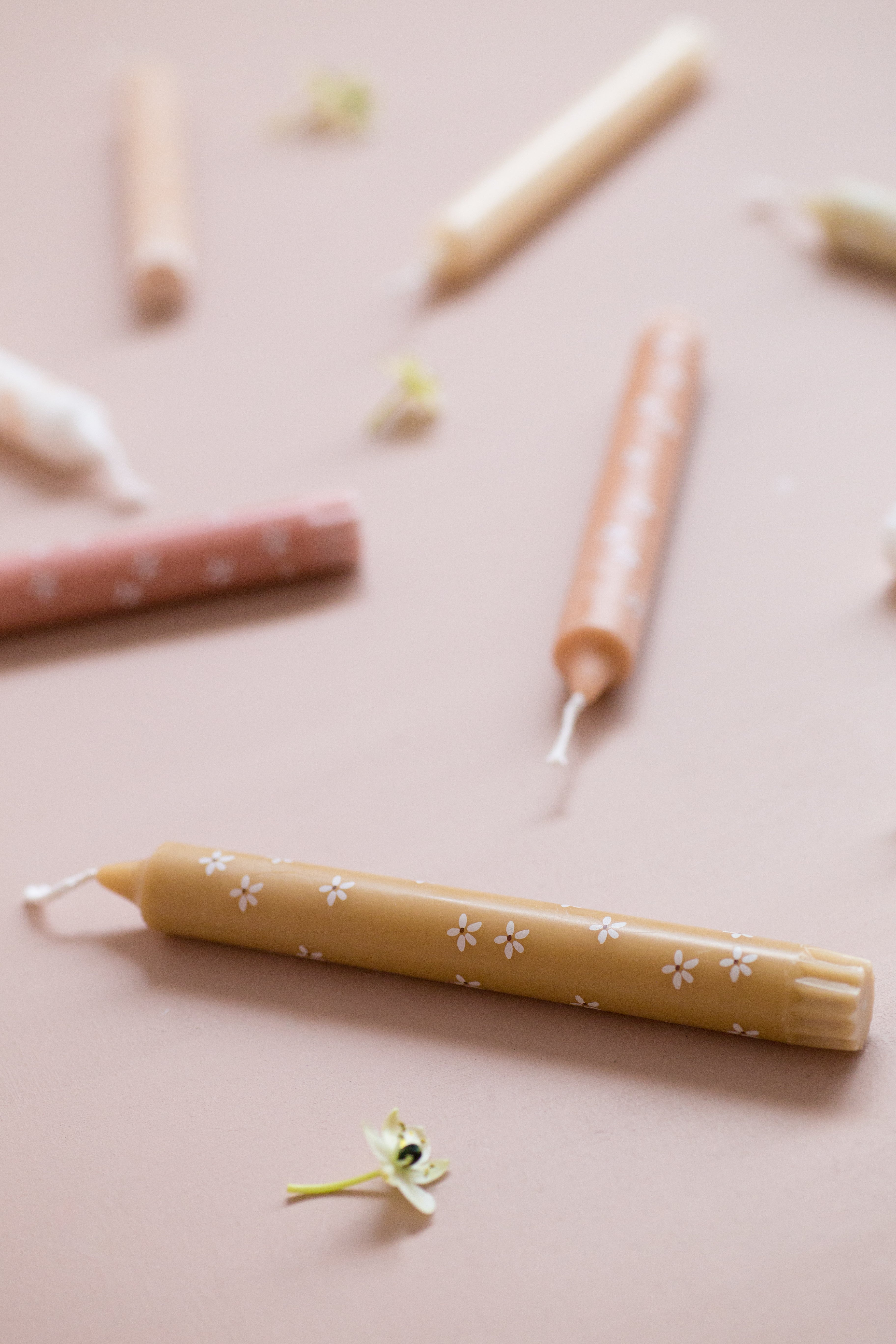 Flower Summer - Stabkerze | Rustik Lys | Blümchen