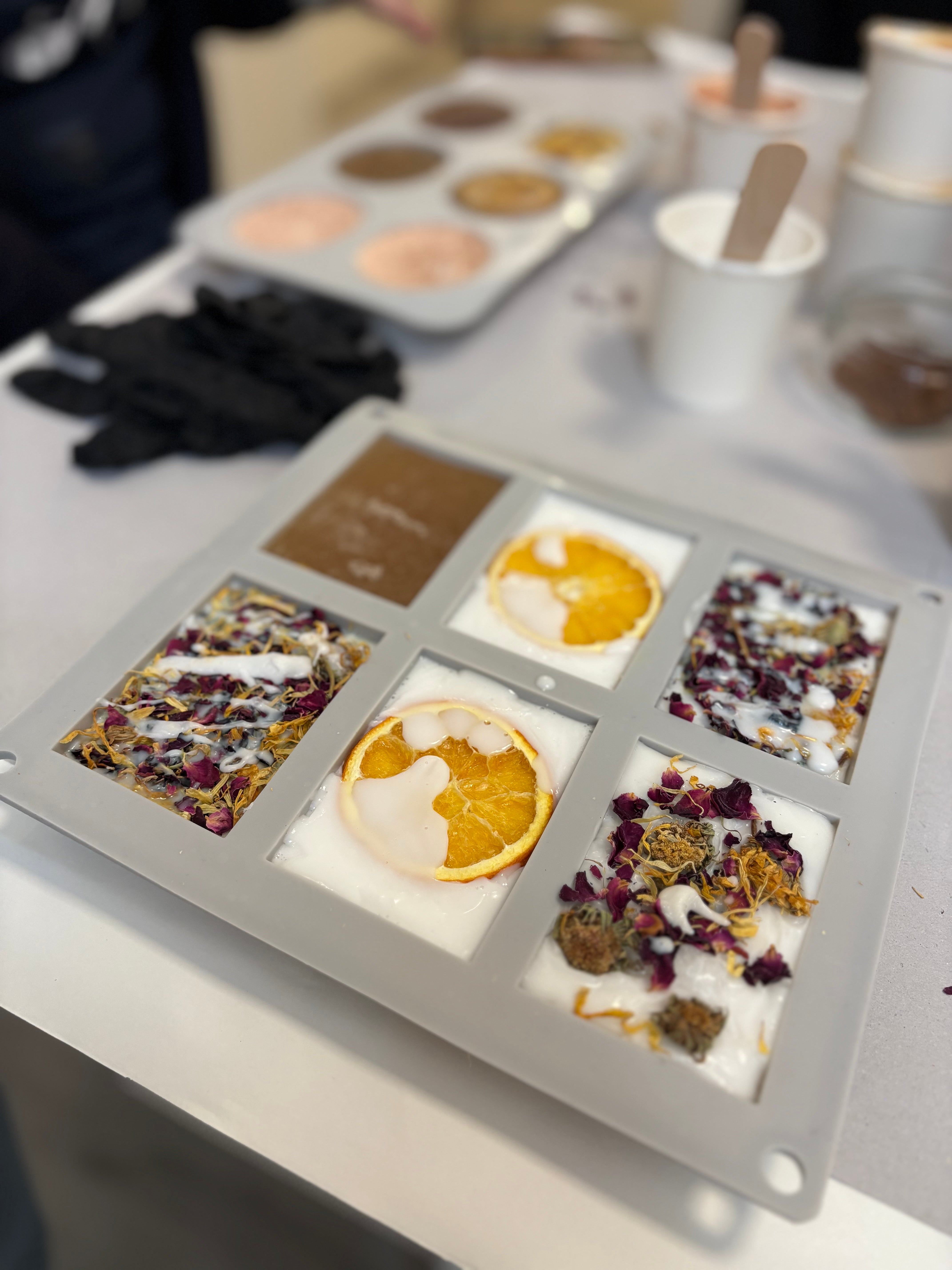 verschiedene selbstgemachte Seifen_