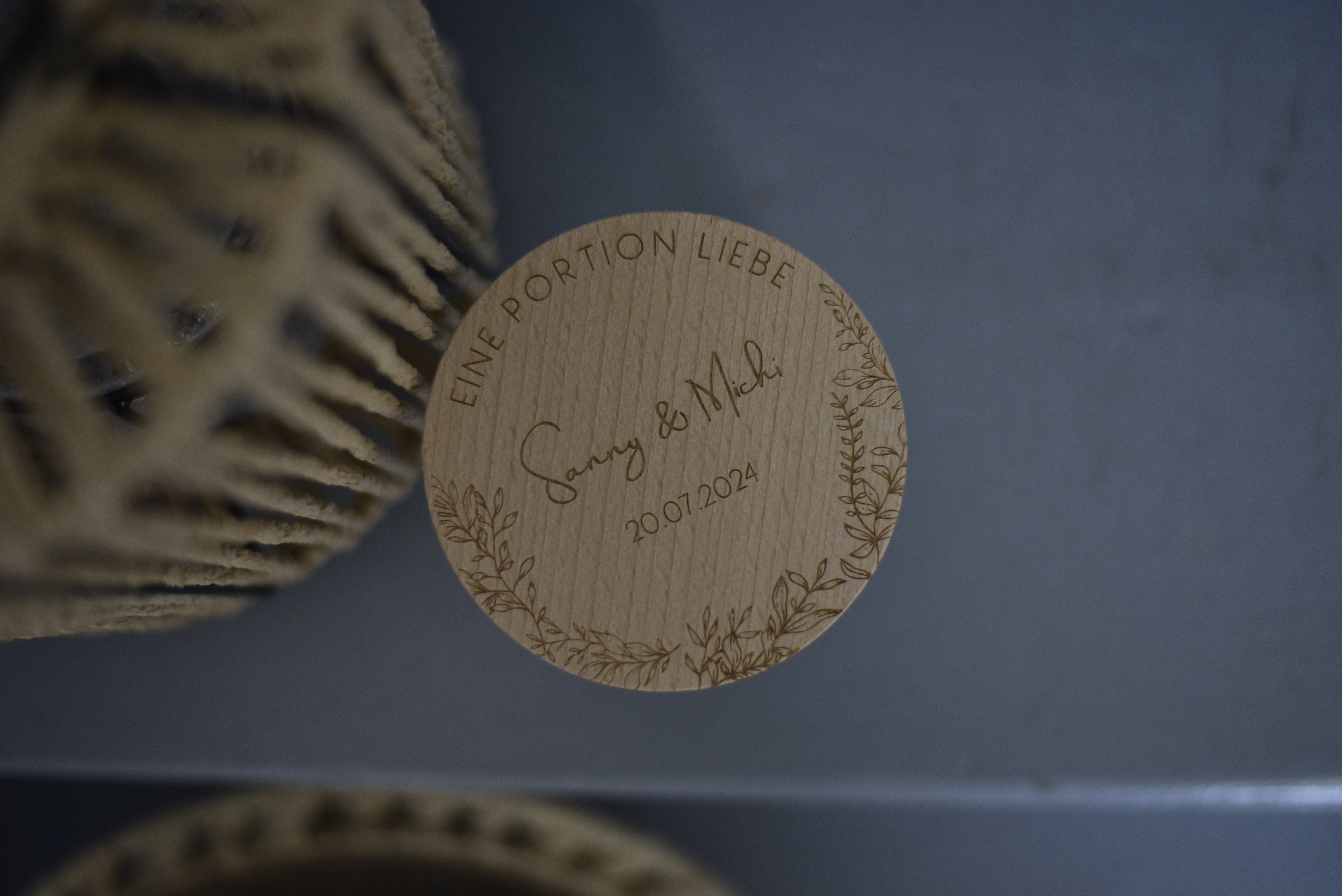 Vorratsglas | zur Hochzeit | Geldgeschenk| Personalisiert | Glas mit graviertem Holzdeckel