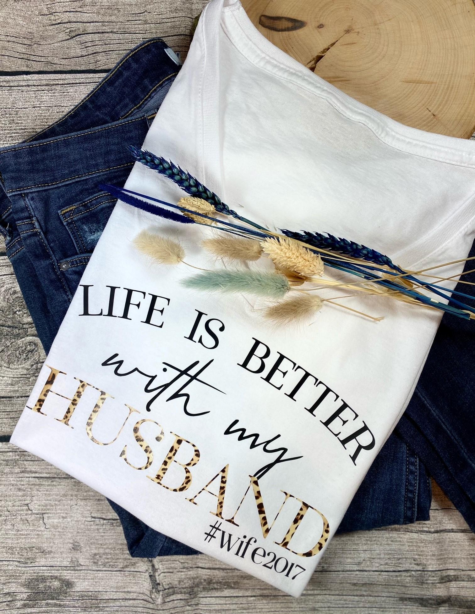 life is better with... shirt mit leo-muster