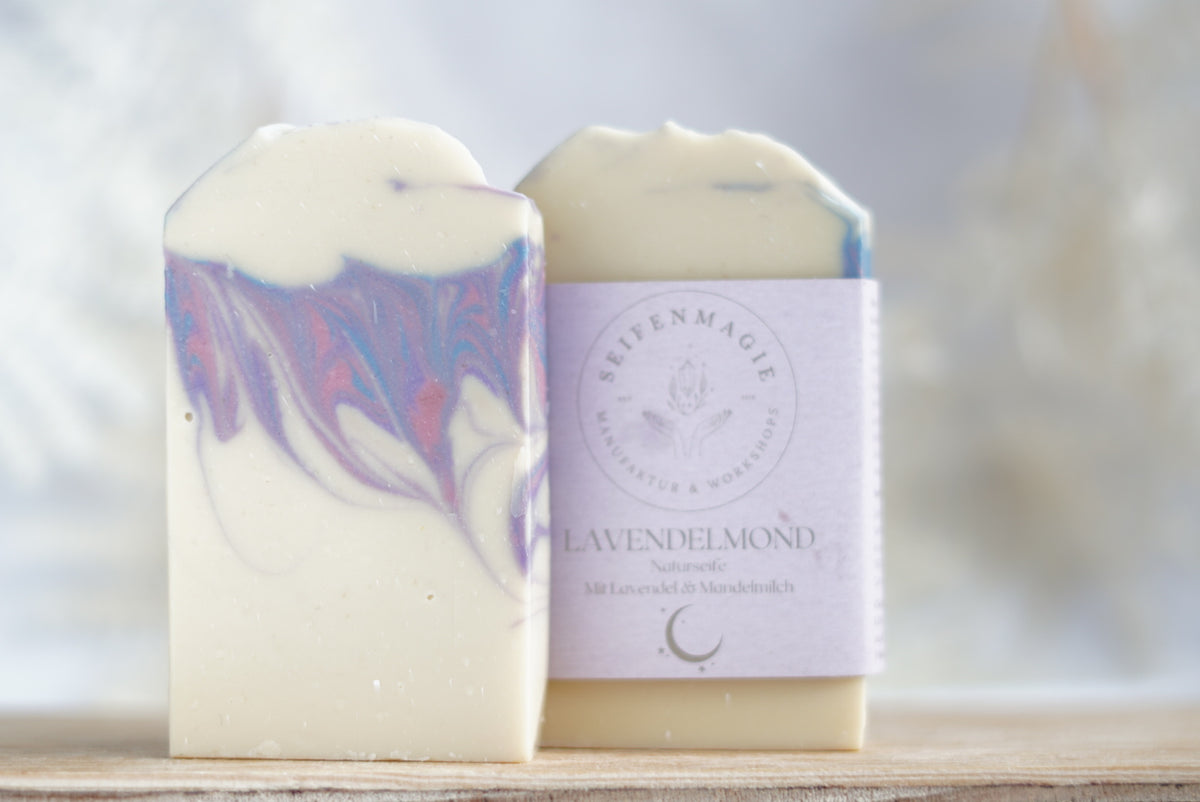 "Lavendelmond" | Seifenmagie | Naturseife