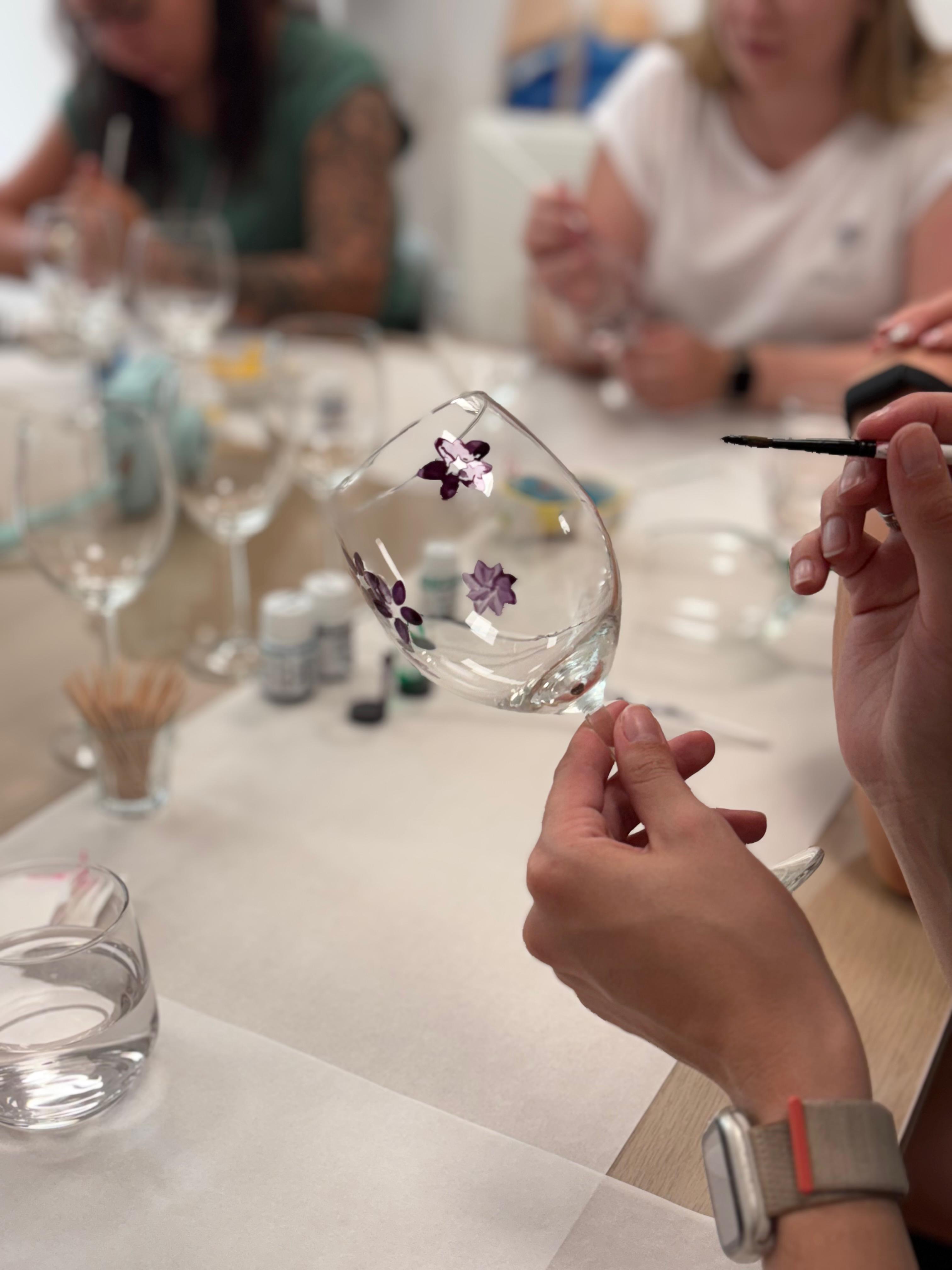 Weingläser-Workshop | JGA Workshop | Kreativ-Mal-Workshop