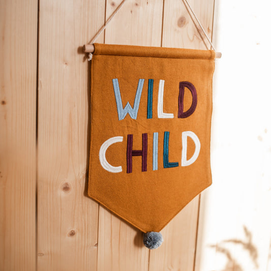 WILD CHILD | Wandbehang | Girlande | Kinderzimmerdeko
