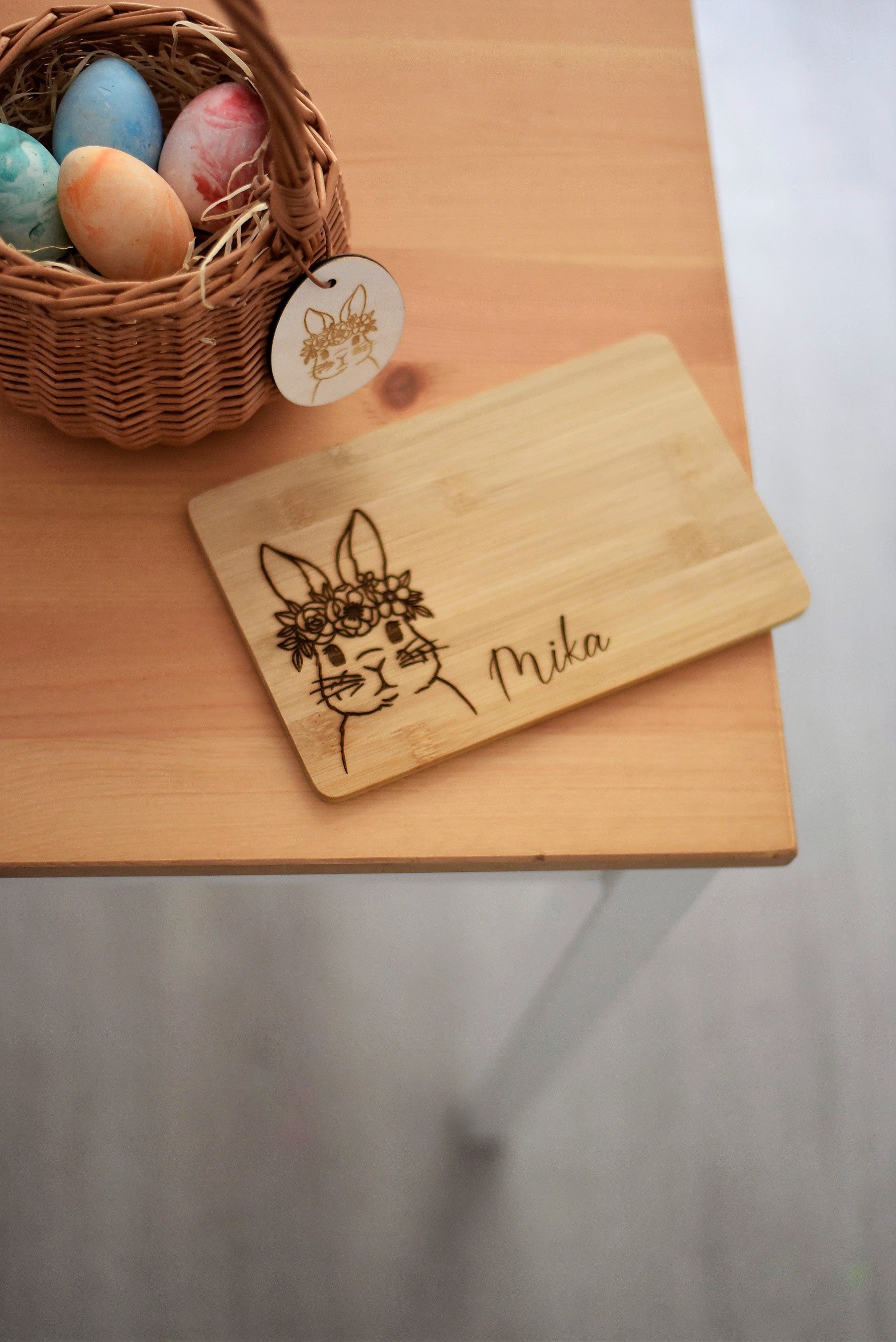 Frühstücksbrettchen Floraler Hase | Ostergeschenk | Kleinigkeit zum Geburtstag