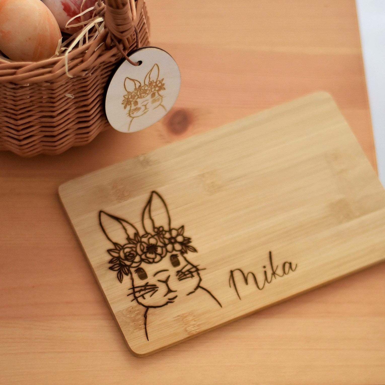 Frühstücksbrettchen Floraler Hase | Ostergeschenk | Kleinigkeit zum Geburtstag